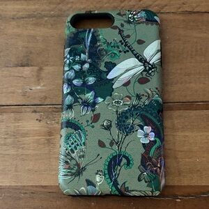 iPhone 6/6S featuring a detailed, nature-design Butterflies and Dragonflies
